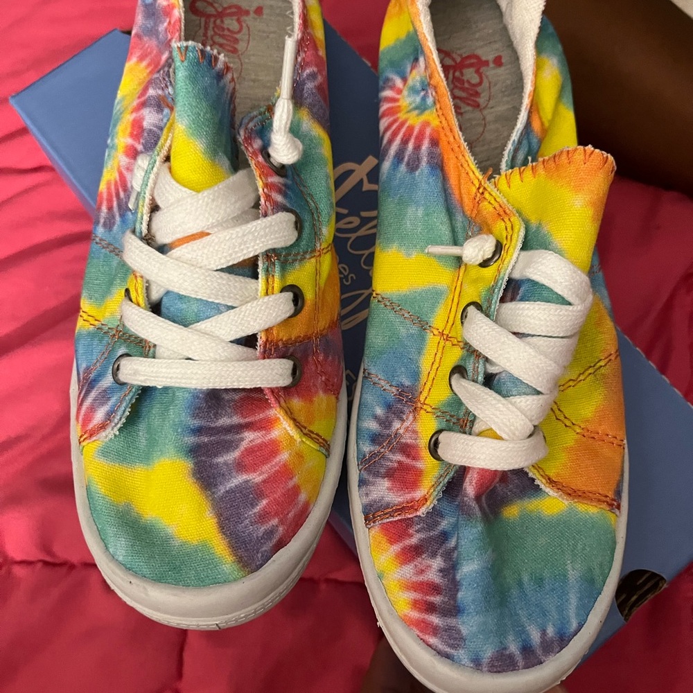 Jellypop Blue and Yellow Sneakers Vibrant Tie-Dye Canvas - Picture 2 of 5